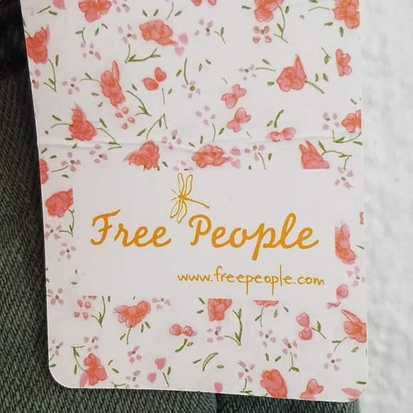 FREE PEOPLE SHORTS - Picture 8 of 9